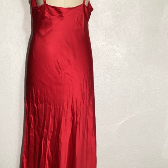 Victoria’s Secret Vintage red 100%silk lingerie size medium - Picture 5 of 8